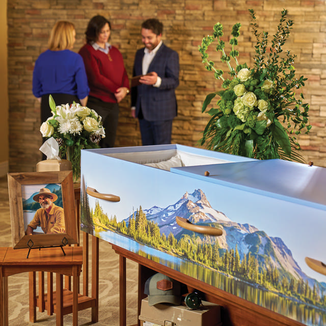 LifeArt Majestic Mountains Cremation Container