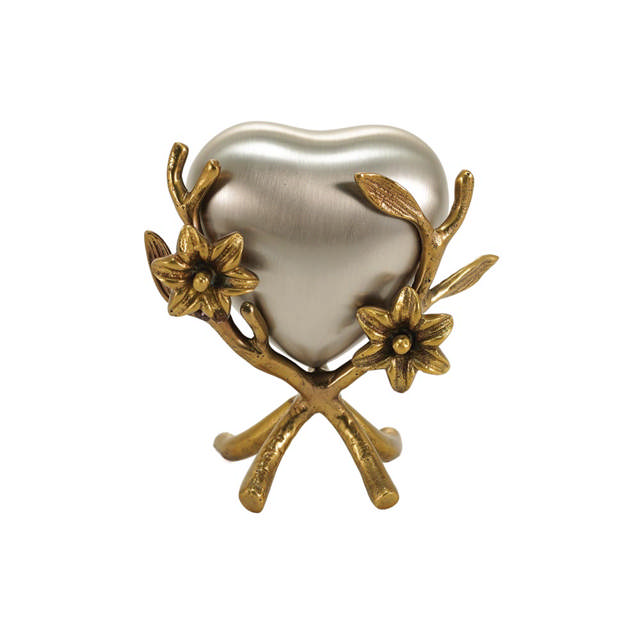 Windsong™ Lily Heart Stand Bronze