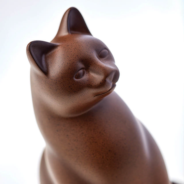 Elite Cat Sable, Petite Urn