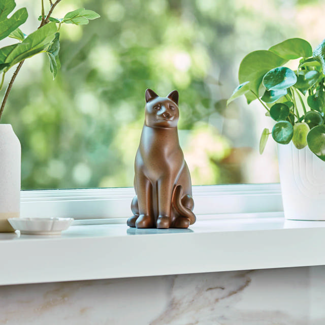 Elite Cat Tabby, Petite Urn