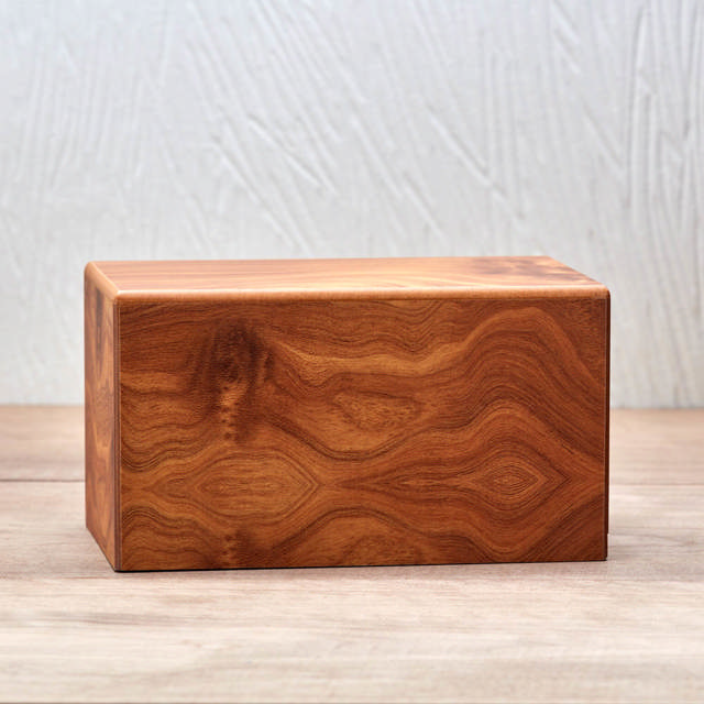 Natural Box, Small Urn