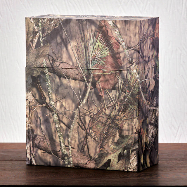 Explorer Scattering Urn Mossy Oak®, Full Size Urn